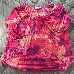 (22/24) Women's Avenue Pink & Purple Floral Top